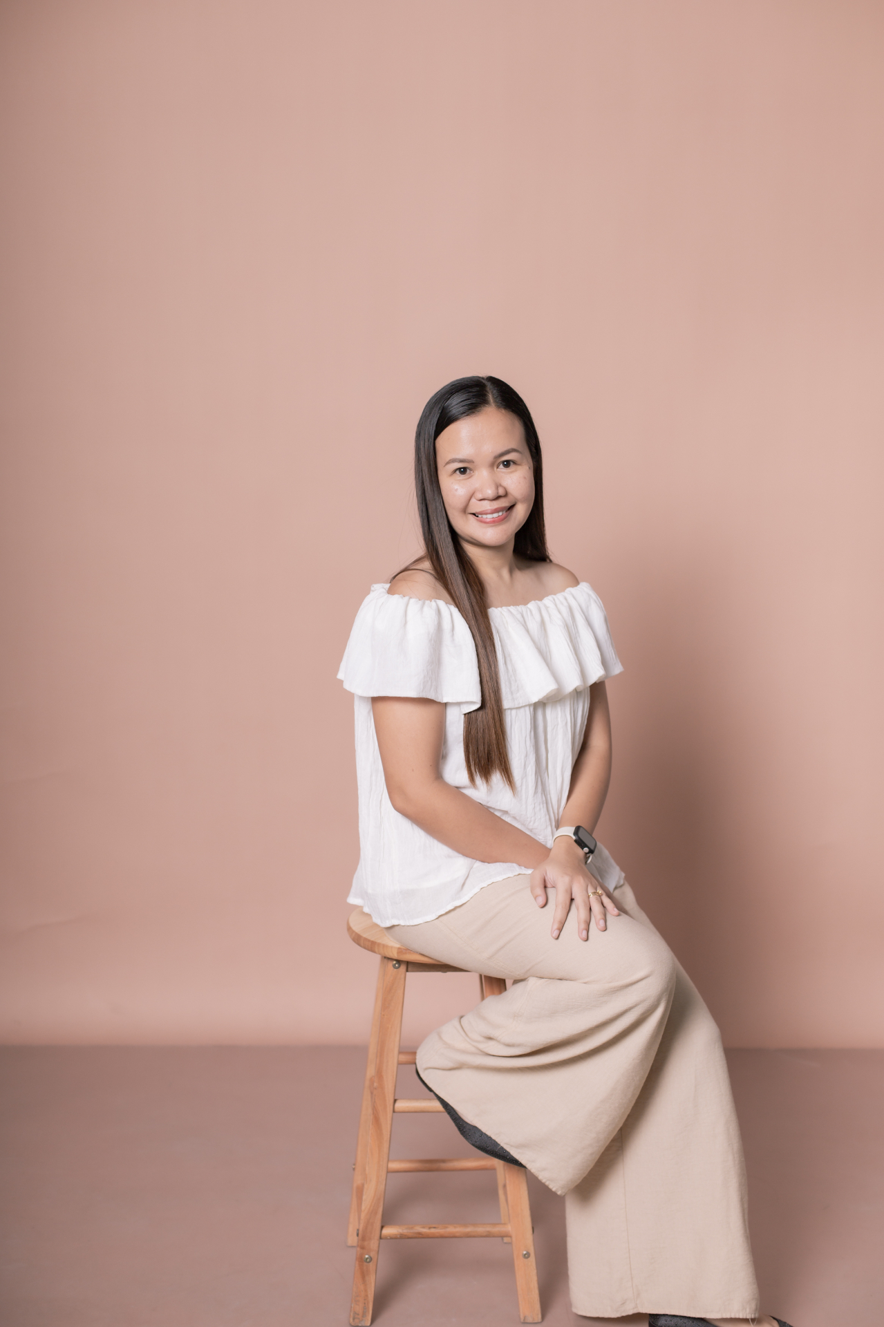 Jessica seated portrait